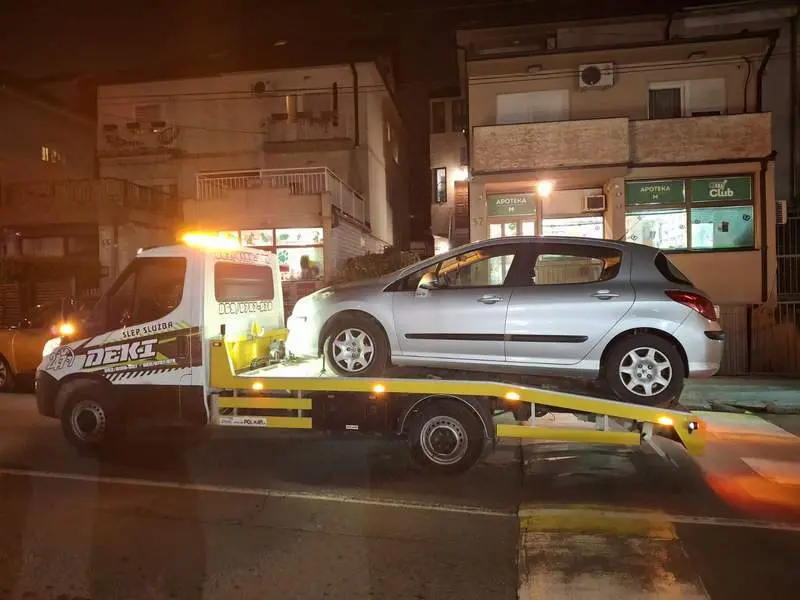Šlepanje Automobila Sopot