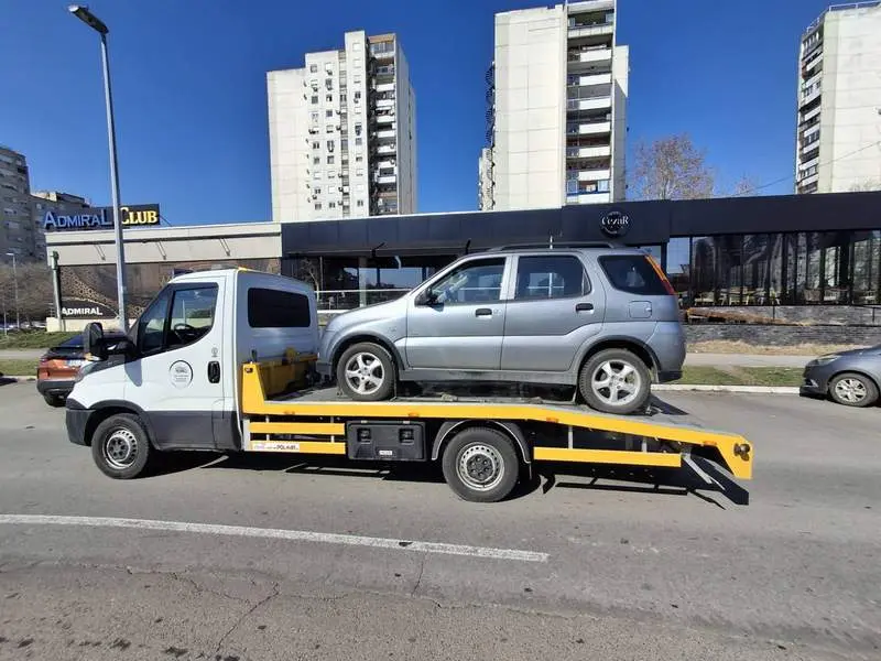 Šlepanje Automobila Surčin